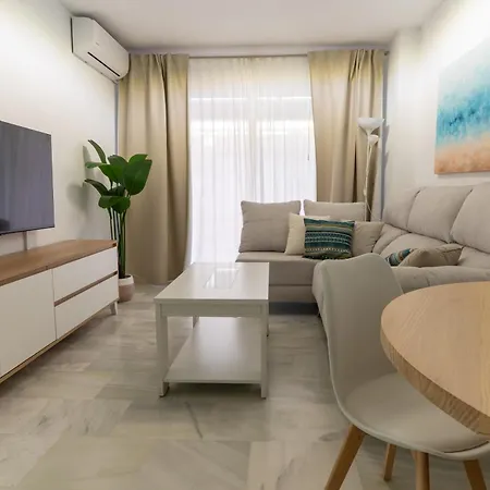 Aqua - 2 Bedrooms, Terrace & Pool - *