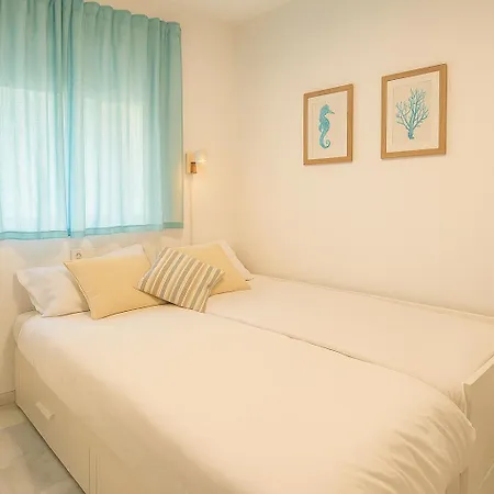 Appartement Aqua - 2 Bedrooms, Terrace & Pool - *
